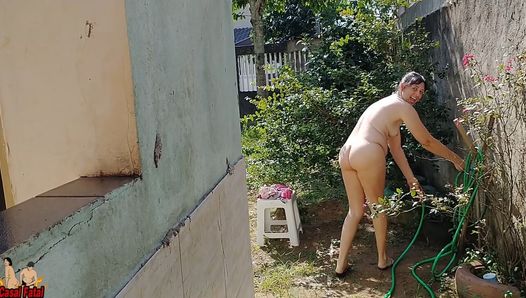 The delivery boy caught my wife taking a shower naked outside