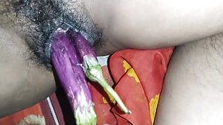 Muschi in Brinjal anal versuchender sex