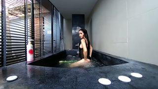 3d-vr clip Aziatische tiener douches