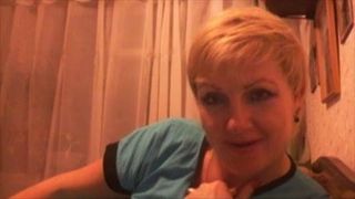 Heiße 45-jährige russische reife Larisa spielt in Skype