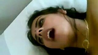 AMATEUR INDIAN MARRIED COUPLE HOMEMADE SEX