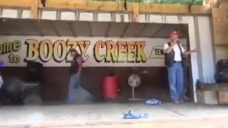 Fräulein Boozy Creek Wettbewerb am 4. Juli 2015