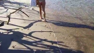 Brazilianische Paare, die Spaß am Strand haben Teil 2