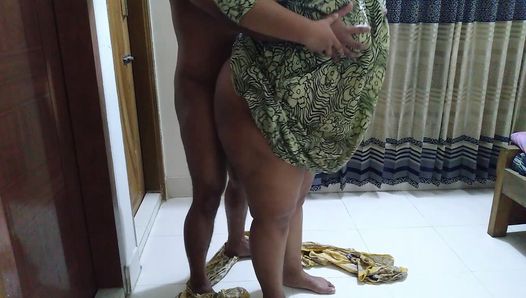 Египетская большая задница и огромные сиськи горячая тетушка-толстушка подметает комнату, когда соседский мужик анал трахается и дает сперму в ее задницу - Muslim