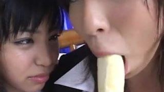 Mayuka &amp; Junne Okada - erotische japanische Stiefschwestern