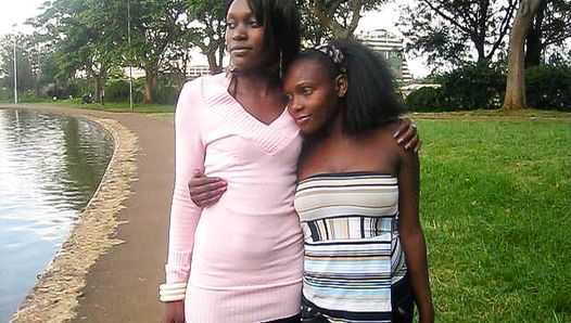 Geheime afrikanische lesbische Liebhaberinnen, Sex im Badezimmer, Rendezvous