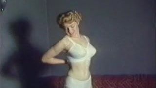 Frau - Weinlesestrümpfe-Striptease-Musikvideo