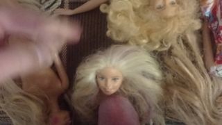 Puppenfick, Barbie-Puppe hart auf Schwänze kommen