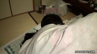 Das japanische Schätzchen Runa Kobayashi ist frech, unzensiert