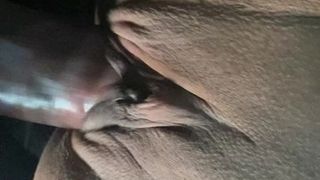 2nd time she took off the condom and I creampie her pussy