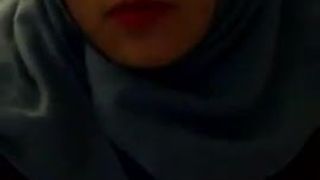 Hijab-Mädchen, Solo-Masturbation (meine Nichte)
