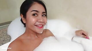 Sexy thailändische Badezeit