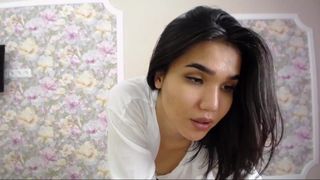 Curvy Asian model took off her panties and masturbated on cam