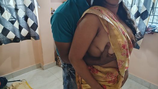 Desi Indian sex shadi  hoote hi patni ko chodna shuru 