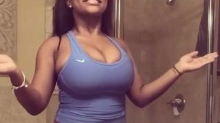 Cute Ebony bouncing her huge titties