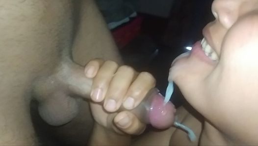 Жена дези ест сперму в первый раз
