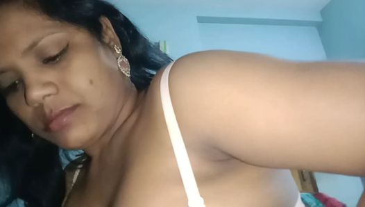 Sexy Bipasha zuigt heel hard en neukt geil in saree met haar vriendje op Xhamster 2023