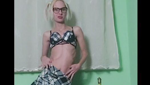 18-jährige Studentin, sehr geil und geil, versauter Teen, erotischer Sex-Dance-Strip