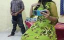 Mumbai Ashu: देसी लडकी मोबाइल देख राही Thi Tabhi piche se उस्का भाई आया या दीया हिंदी ऑडियो