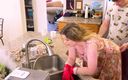 Erin Electra: Uso gratuito milf madrasta fodida na cozinha enquanto lava pratos