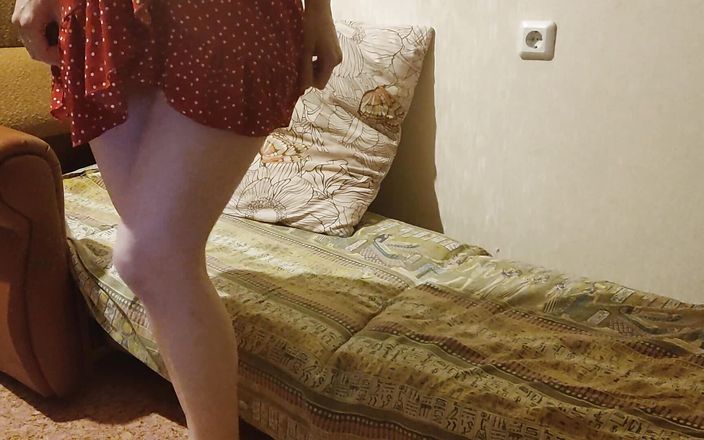 Lizaveta: Milf embarazada caliente estira su coño y se masturba con...