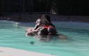 Black Swan: Futai în piscina stațiunilor de vacanță
