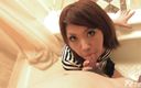 Pure Japanese adult video ( JAV): Bruneta japoneză suge o pulă mare în cadă cu vedere la...