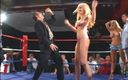 Vintage Usa: Prsatá sexy blondýnka saje velkého čůráka v ringu