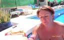 Aunt Judy&#039;s XXX: Posh prsatá puma Jojo svádí hřebce u bazénu