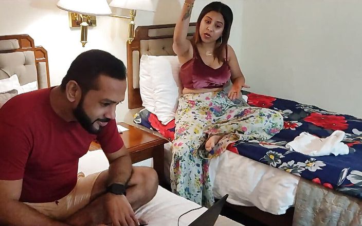 Bollywood porn: Стильна жінка дезі зі своїм другом у готельному номері