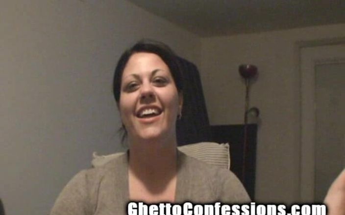 Ghetto Confessions: Mẹ đầy đặn vú to đút sâu vào cổ họng con điếm spunk licker!