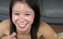 Mano Job: Adolescentă curvă chineză minionă Asia Zo eyes lipită de pulă!