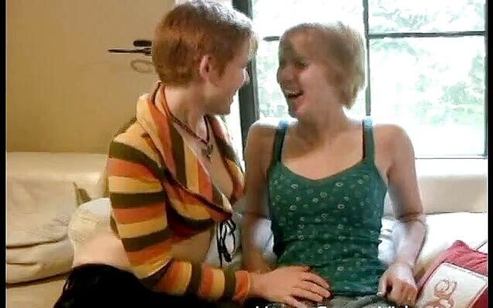 Homegrown Lesbian: Lily Cade und Eden Foster zunge sich gegenseitig
