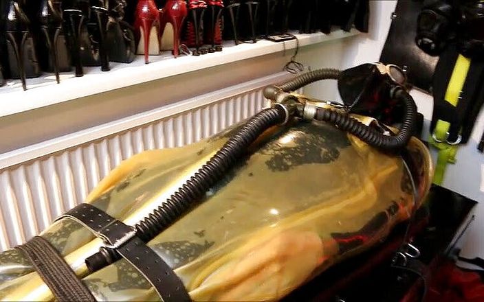 Rubber And Bondage Girl Kim: Teasing a impotent rubberslave