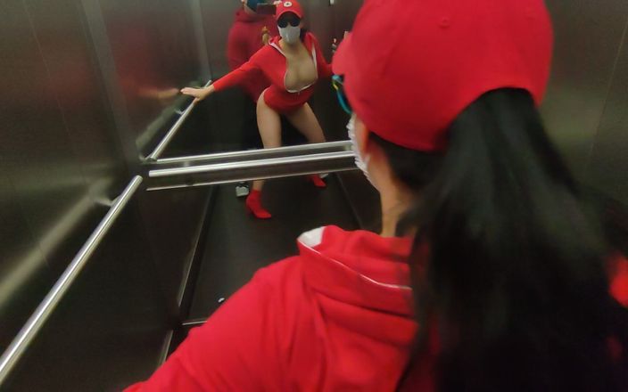 Dada Deville: Sexo rápido e arriscado em um elevador público com minha...