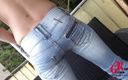 German Kink: Jeans pissar utomhus