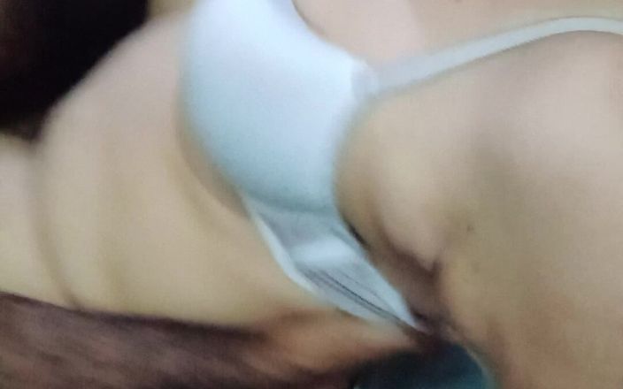 Sexy Yasmeen blue underwear: Me quité su ropa