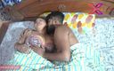 Indian Erotica: Pasangan hot ini ngentot pagi-pagi