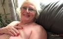 Aunt Judy&#039;s XXX: Auntjudysxxx - आपकी कामुक चोदने लायक दादी मकान के कपड़े पहनी Mrs Claire आपको वीर्य में किराया देने देती है - देखने का बिंदु