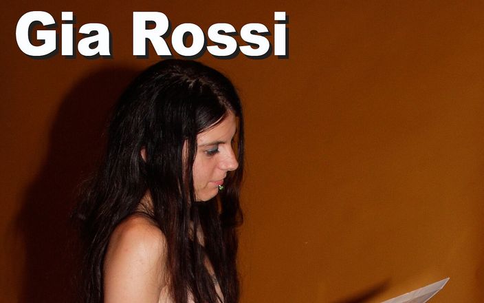Picticon bondage and fetish: Gia Rossi裸体上班族
