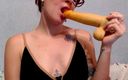 Hellen XxOo: Chupar seu pau e provocar meu cu