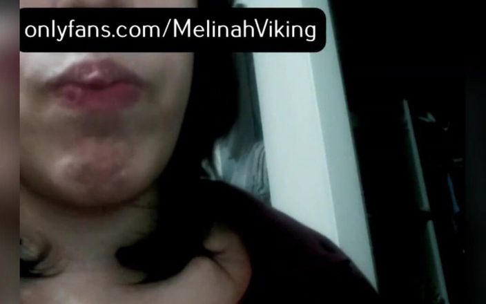 Melinah Viking: Camshow close-up