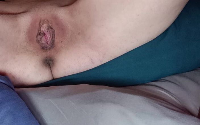 Haybabe84: Haybabe si eccita in camera da letto