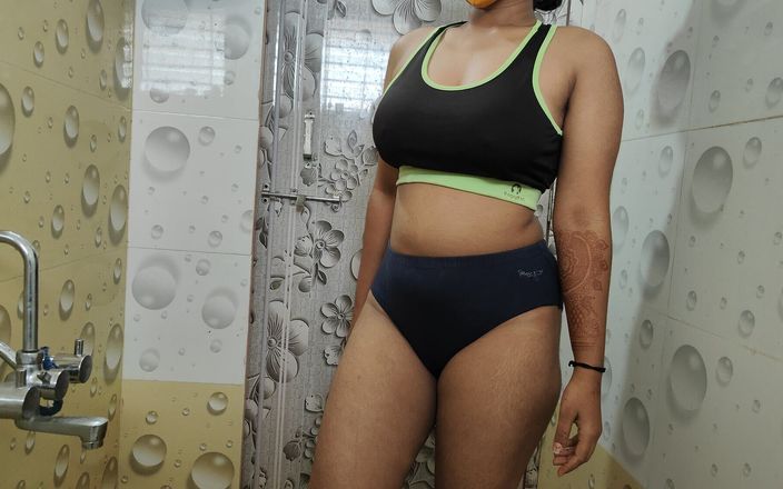 Sexy sonali: Ragazza indiana del sud che fa il bagno nuda