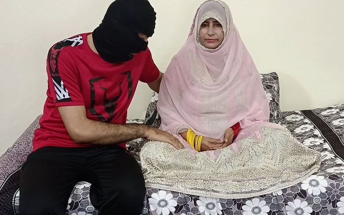 Raju Indian porn: 性感的巴基斯坦新娘在她的新婚之夜吮吸鸡巴和粗暴性交