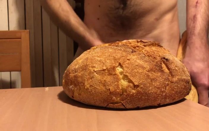 Fs fucking: Xuất tinh vào bánh mì tươi