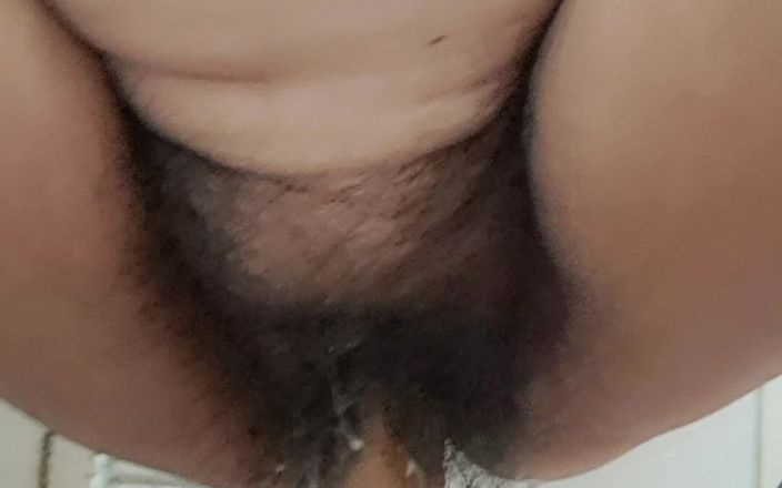 Mommy big hairy pussy: Due grandi cazzi in modalità ragno