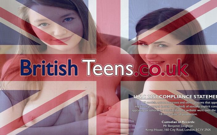 British Teens: Chica alternativa se pone cachonda y chupa una habitación de...