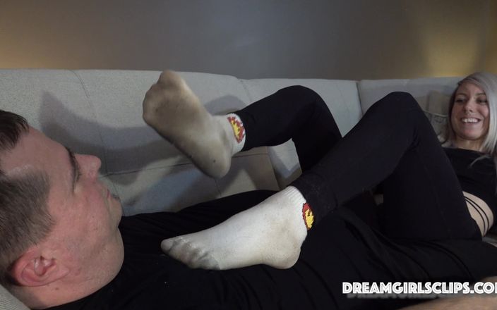 Dreamgirls Clips: Alice&amp;#039;s Ultimate Challenge - (dreamgirls in Socks)