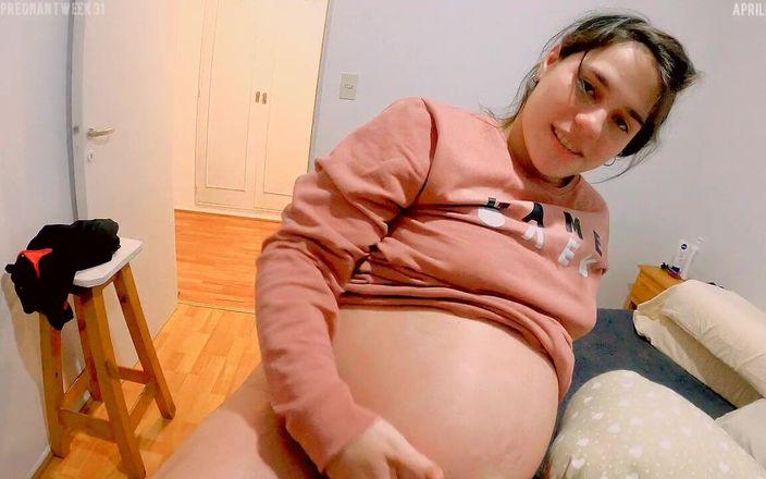 April Bigass: Gravidă multiplă, ejaculare înăuntru anală Săptămâna 31